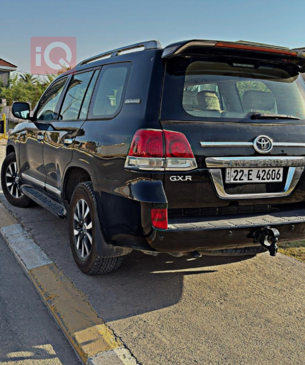 تويوتا لاندكروزر